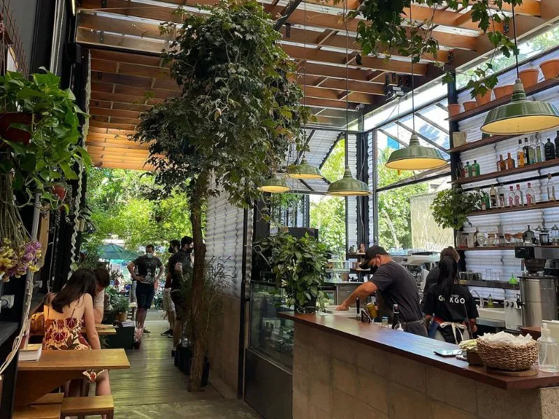 Ambiente interno da Ginkgo Café. Imagem: Instagram oficial da Ginkgo Café